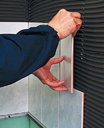 2061c58a-42a7-4b4e-b607-ffeb9aac4bcf-укладка плитки.jpg